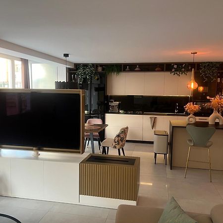 Estilo Neoyorkino Apartment Malaga Luaran gambar